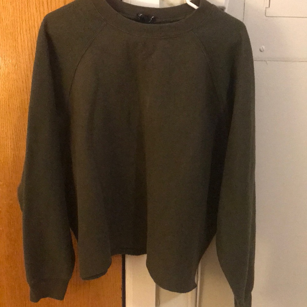 Mixed sleeve sweatshirt